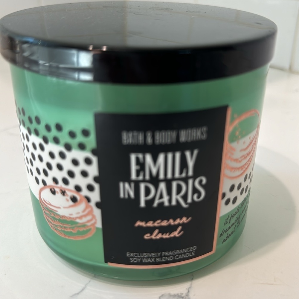 BATH & BODY WORKS 3 WICK CANDLE W/LID  in the NEW-EMILY IN PARIS "MACARON CLOUD" - Picture 5 of 8